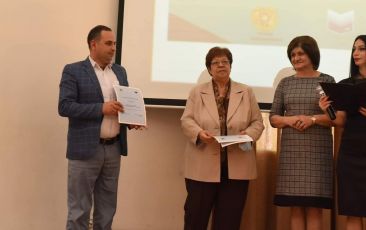 «Լավագույն մասնագիտական գրադարան» անվանակարգում Մայր Աթոռ Սուրբ Էջմիածնի «Վաչե և Թամար Մանուկյան» Մատենադարանին շնորհվեց պատվոգիր