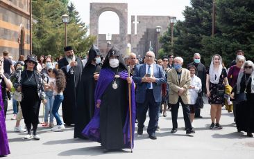 Commemoration Services for the Holy Martyrs of the Armenian Genocide at the Mother See