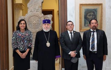 Catholicos of All Armenians Hosted the President of the Central American Parliament