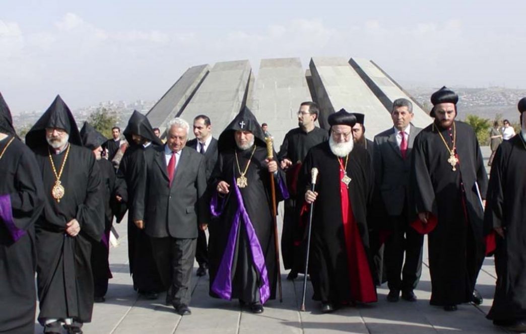 His Holiness Karekin II and His Holiness Zakka I Iwas Visit the Armenian Genocide Memorial and Museum