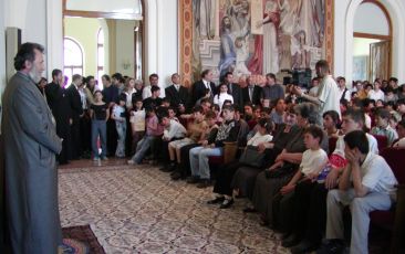 His Holiness Karekin II Blesses Children from Spitak