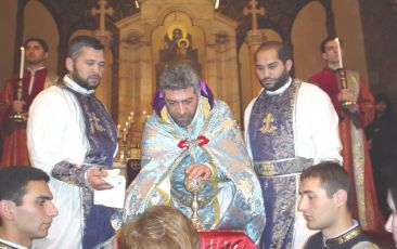 Araratian Pontifical Diocese Celebrates Divine Liturgy in Holy Etchmiadzin