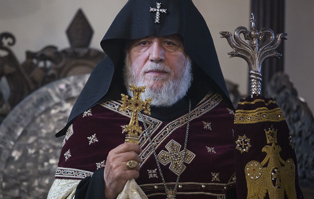 His Holiness Karekin II Extends Sympathies to Pope John Paul II