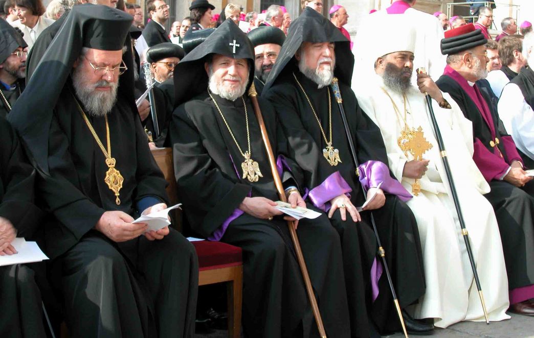 His Holiness Karekin II Leads Armenian Church Delegation at Funeral of Pope John Paul II