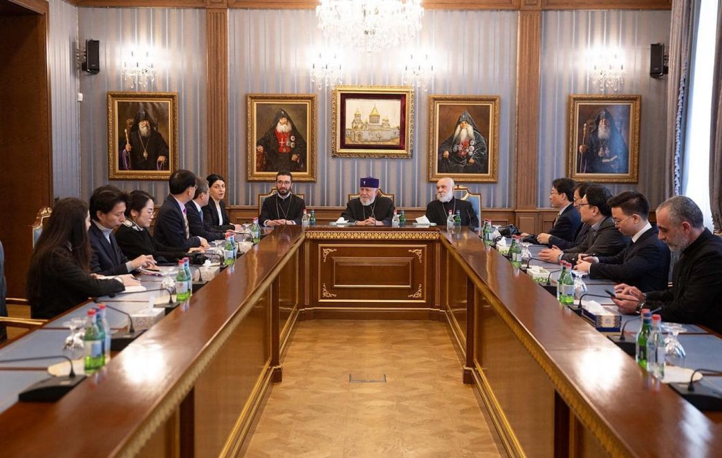 The Catholicos of All Armenians Received the Delegation of the Korea-Armenia Friendship Group