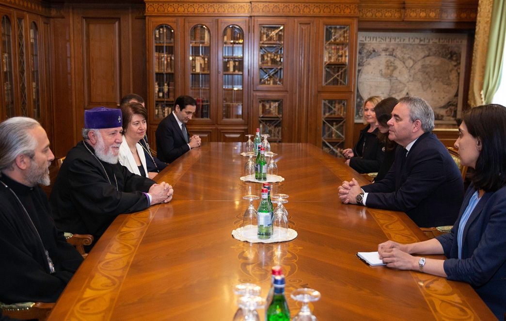 The Catholicos of All Armenians Received the Delegation Led by the President of the Aude-de-France region of France