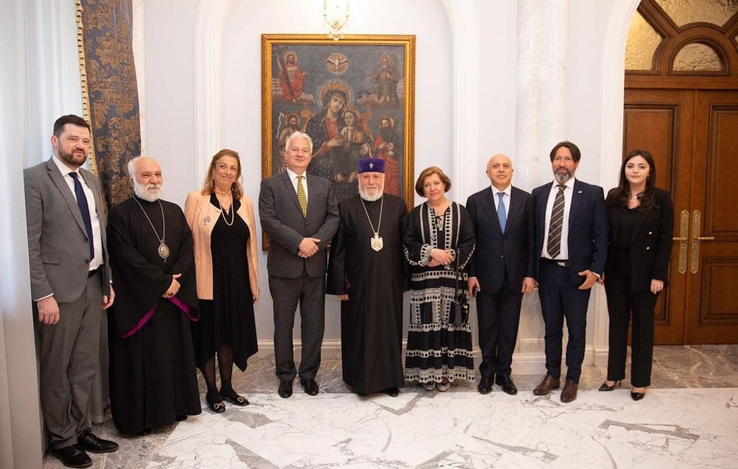 The Catholicos of All Armenians Received the Delegation Led by the Deputy Prime Minister of Hungary