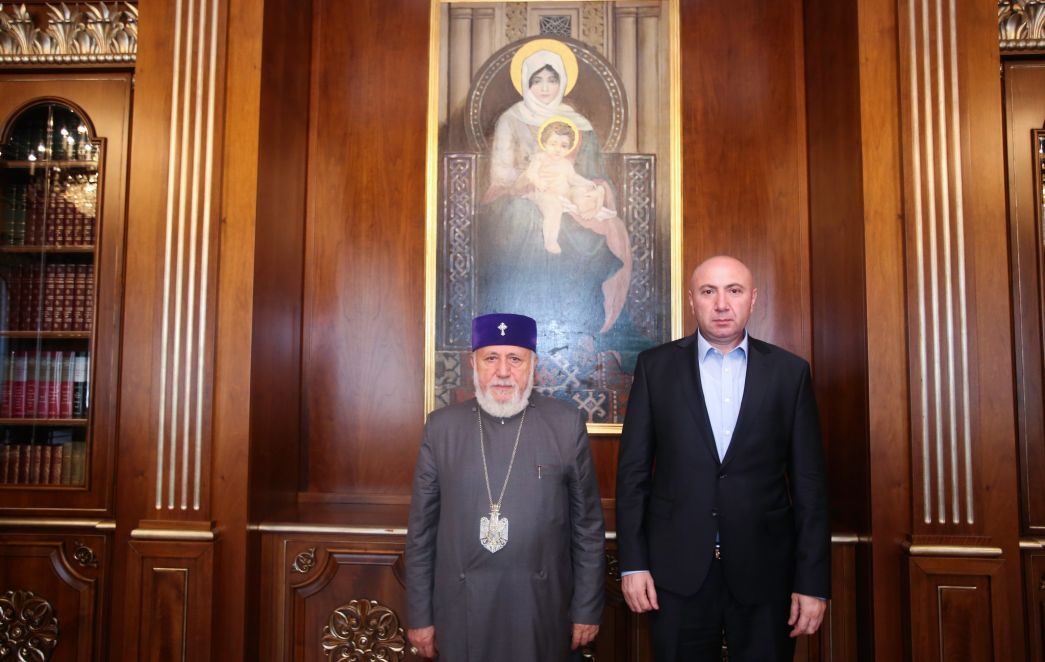 The Catholicos of All Armenians Received Coordinator of the "Mother Armenia" Movement