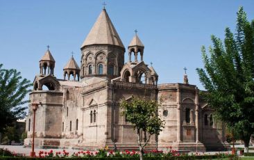 Catholicos of All Armenians Received President of AGBU