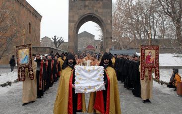 График трансляции Патриаршей Литургии в честь праздника Богоявления и Рождества Господа нашего Иисуса Христа