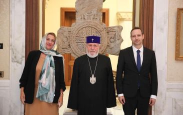 The Catholicos of All Armenians Received Secretary of State for the Hungarian Aid and Support Program for Persecuted Christians
