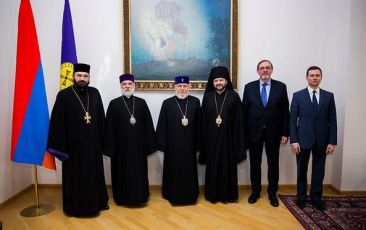 Catholicos of All Armenians Receives the Governor of Russian Orthodox Church Community to the Republic of Armenia