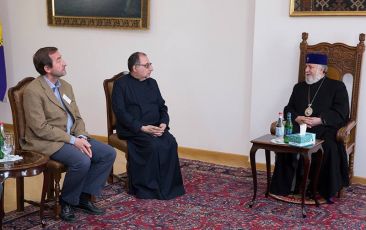 Catholicos of All Armenians Received Representatives of the French Daily “La Croix” - Catholic Newspaper