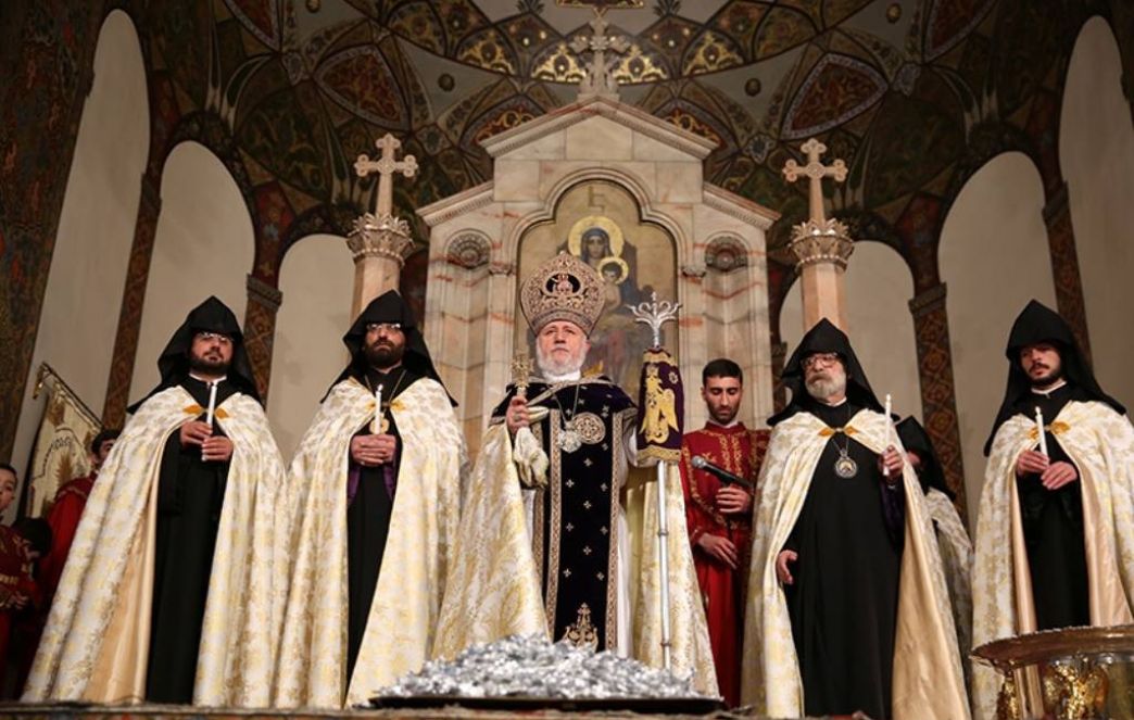 Holy Thursday Commemorated in the Mother See of Holy Etchmiadzin