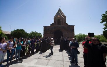 Relics of St. John the Baptist taken to the Holy Shoghakat Monastery