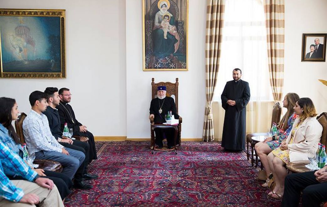 Catholicos of All Armenians Received Volunteer Youth Program Participants