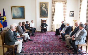 German Pilgrims Visited Mother See of Holy Etchmiadzin