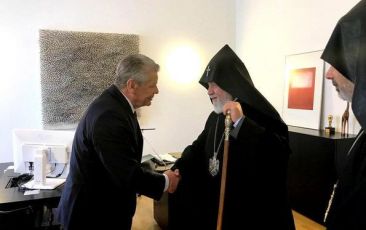 Catholicos of All Armenians Met Former German President Joachim Gauck