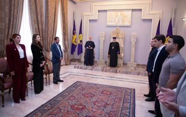The Catholicos of All Armenians received members of ARF "Nikol Aghbalyan" student union
