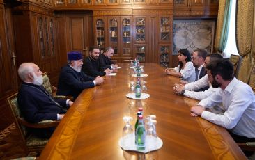 The Catholicos of All Armenians received the delegation of "SOS Christians of the East" organization