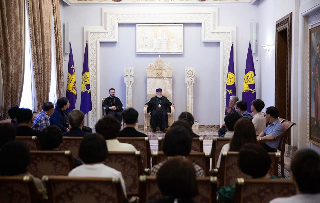 The Armenian Catholicos received the members of the South Korean Methodist Church
