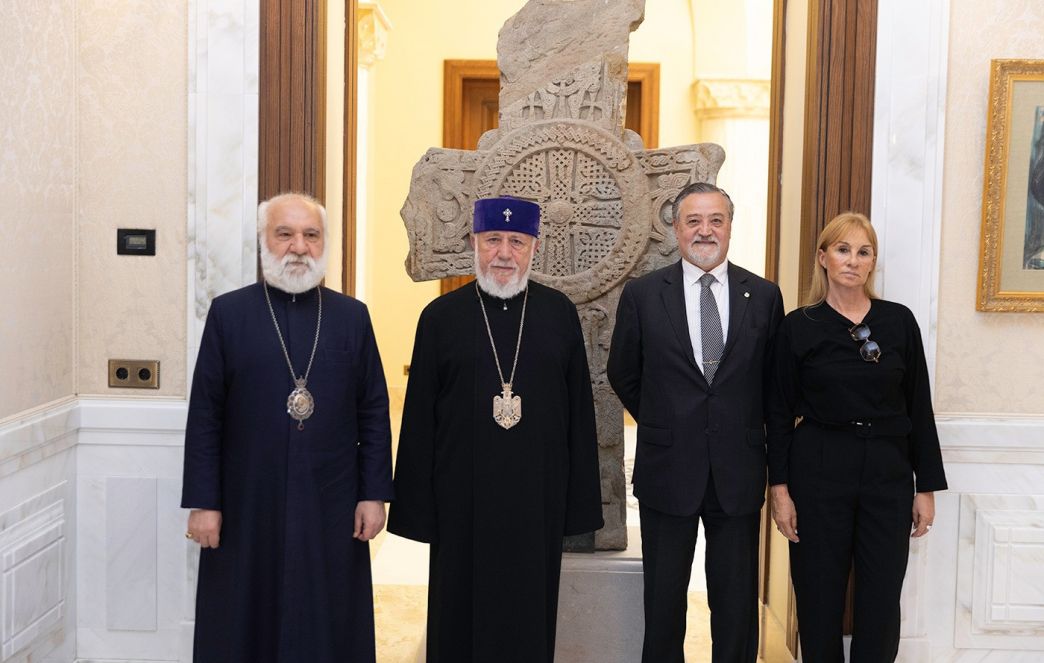 The Catholicos of All Armenians Received the newly appointed Ambassador of Argentina to Armenia