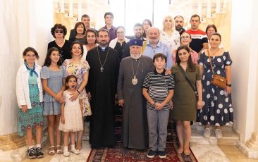 The Catholicos of All Armenians Received Pilgrims from the Eastern Diocese of the Armenian Church of North America