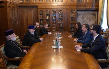 Catholicos of All Armenians Receives Newly Appointed Ambassador of Italy to Armenia