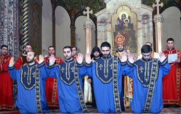 Four More Priests Ordained in Holy Etchmiadzin