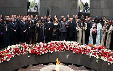 His Holiness Karekin II Presides During April 24 Commemoration in Armenia