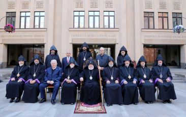 Завершилось собрание Верховного духовного совета 