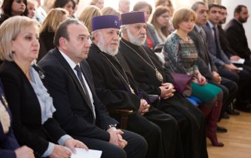 В Первопрестольном Святом Эчмиадзине состоялась церемония награждения «Лучший учитель»