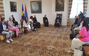 Catholicos of All Armenians Received Representatives of the Swiss Red Cross