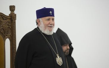 Catholicos of All Armenians Met the Participants of the Conference of the Brotherhood Members