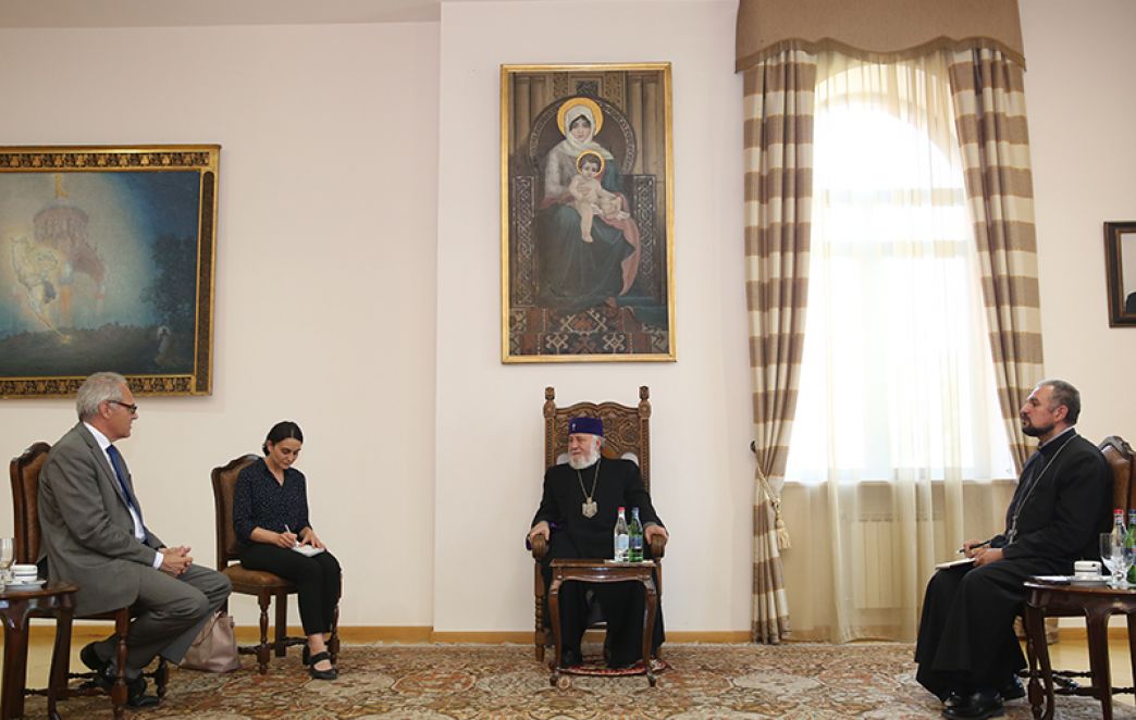 Armenian Pontiff Receives Ambassador of Germany