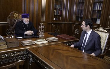 Catholicos of All Armenians Received the Mayor of Yerevan