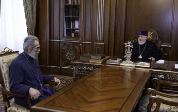 Catholicos of All Armenians Received the Primate of the Artsakh Diocese
