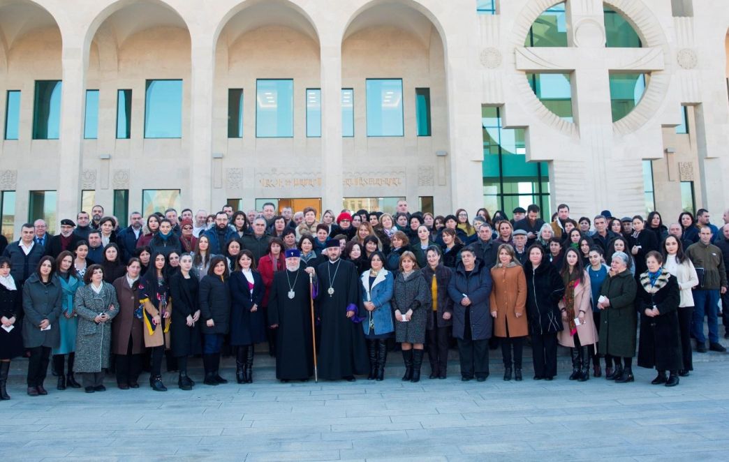 Catholicos of All Armenians Meets with Staff of the Mother See