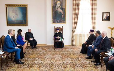 Catholicos of All Armenians Received Mayor of Belgorod-Dnestrovski