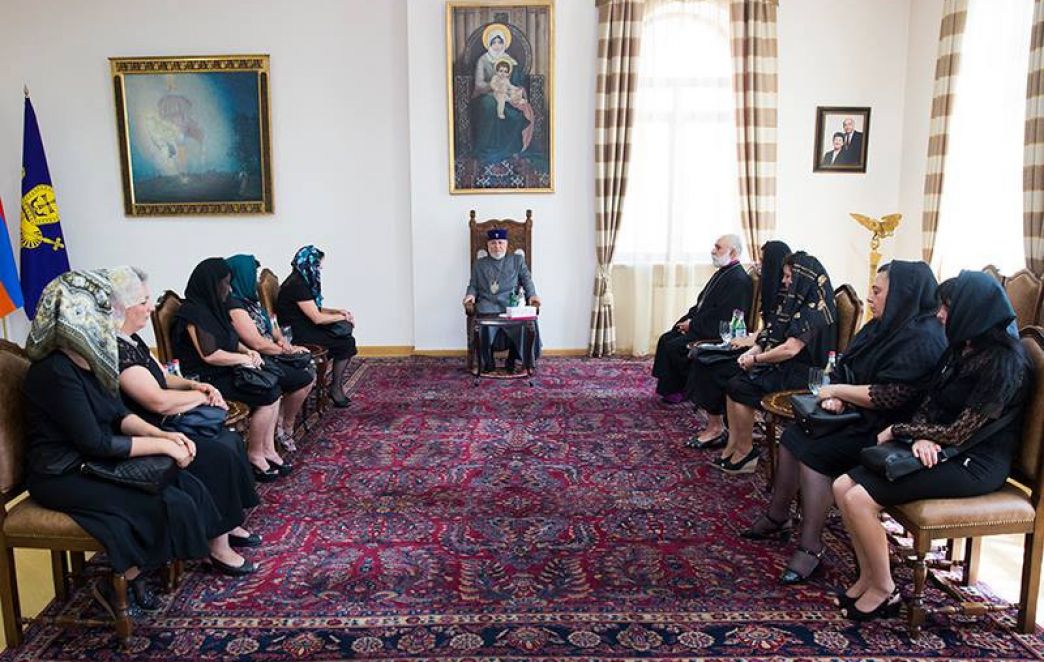 Catholicos of All Armenians Received Mothers of Soldiers Killed in the Conflict in Artsakh