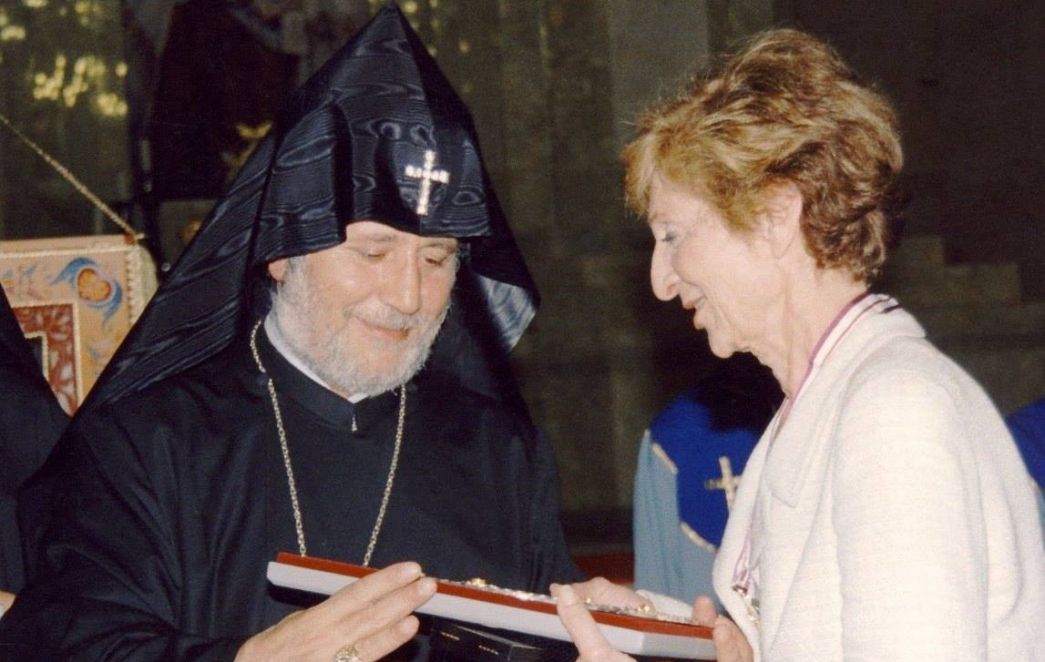 His Holiness Condolences on the occasion of the passing of Louise Manoogian Simone