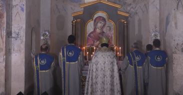 Divine Liturgy was Celebrated in the Holy Cross Church of Akhtamar