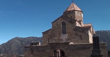 Սբ. Օձնեցու, Որոտնեցու և Տաթևացու հիշատակության օրը Օձունի Ս. Աստվածածին եկեղեցում