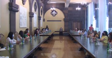 Catholicos of All Armenians Received the Heads of the Christian Education Center