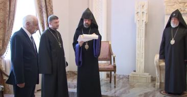 Gurgen Melikyan and Artyom Grigoryan received a high order of honor of the Armenian Church