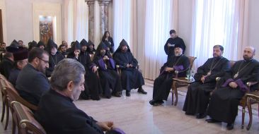 Clergy and Lay Staff of the Mother See Congratulated His Holiness