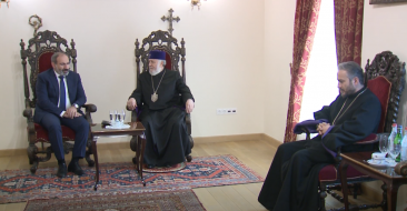 The Catholicos of All Armenians had a meeting with the Acting Prime Minister of Armenia-2018