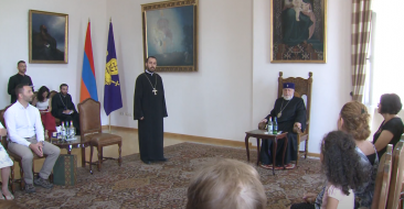 The Catholicos of All Armenians received the Romanian-Armenian pilgrims