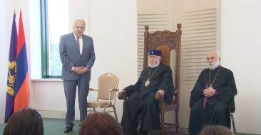 Catholicos of All Armenians Received Diasporan Teachers