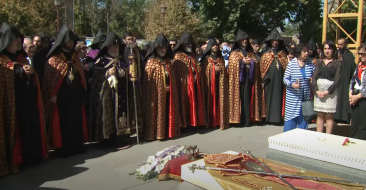 Repose of Souls Service in memory of His Holiness Karekin I